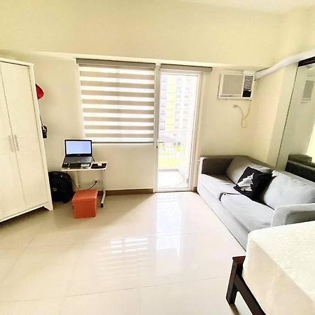 Field Residences Paranaque City Esterno foto