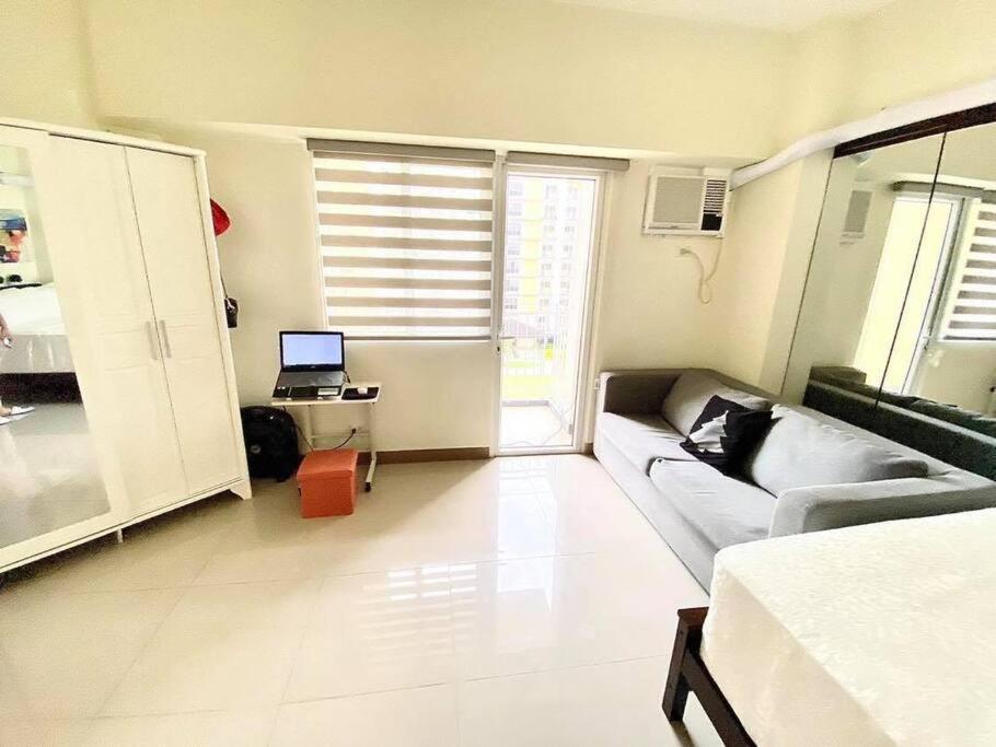 Field Residences Paranaque City Esterno foto